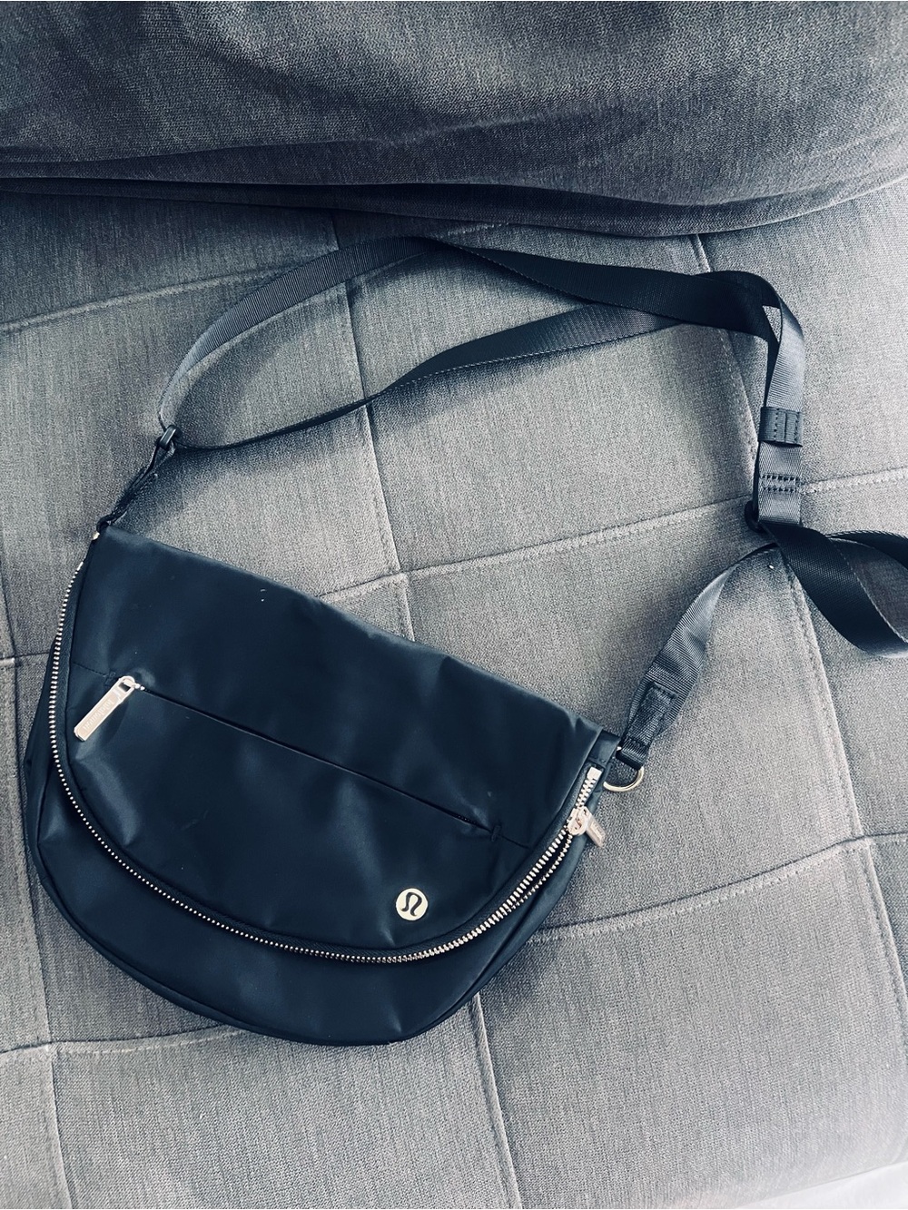 Lululemon Festival bag 5L